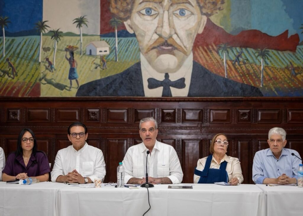 Abinader liderará en Santiago un Consejo de Ministros para revisar obras y demandas locales
