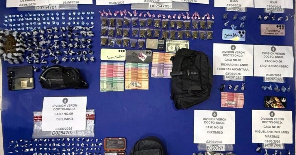 Verón-Punta Cana: 10 detenidos y más de 1,400 gramos de presuntas drogas ocupados en operativos