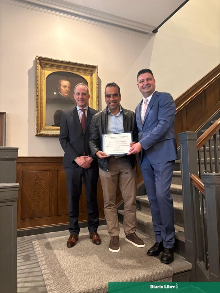 Ortodoncista dominicano obtiene certificación de Harvard y reaviva el debate sobre la formación de alto nivel en el país