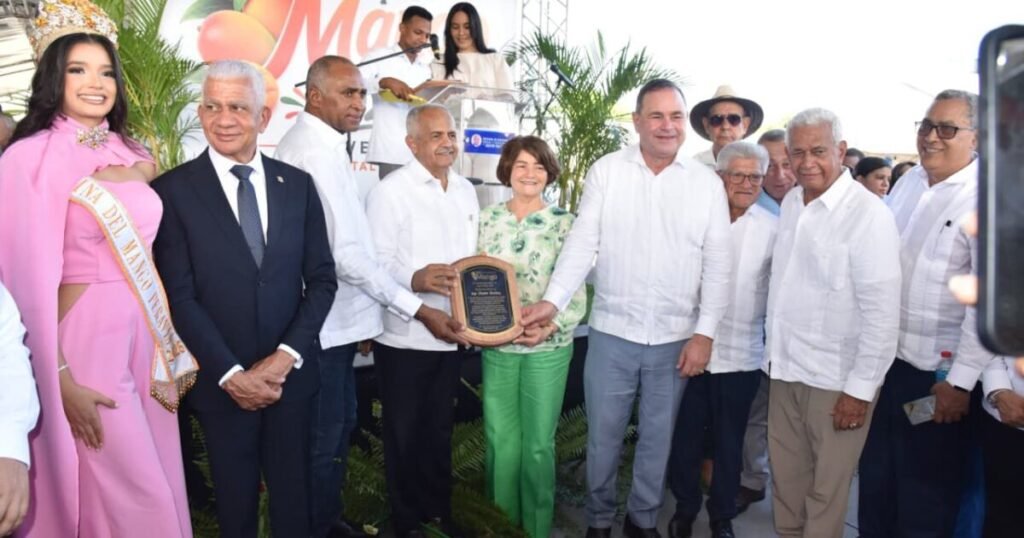 Expo Mango 2026 reconoce a Osmar Benítez y resalta el desafío de convertir el apoyo al agro en resultados