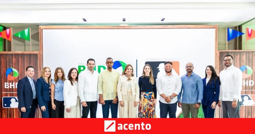 BHD y MLB resaltan 20 años de apoyo a prospectos y el reto de su formación fuera del juego