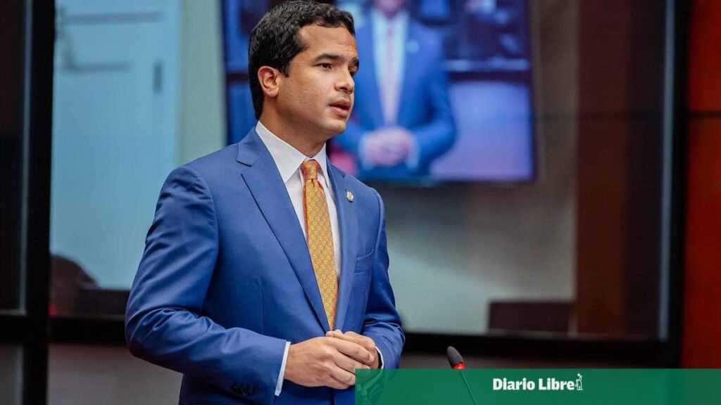 Fernández apoya eliminar anticipos a microempresas, pero cuestiona el esquema oficial para las pymes