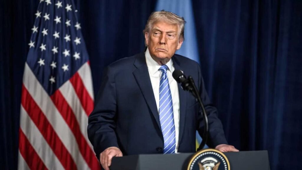 Corte autoriza a Trump a seguir cobrando aranceles del 10 % mientras continúa la disputa legal