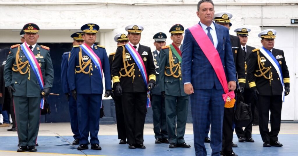 Bolivia afronta una nueva fase de crisis con relevo en Defensa y una ley sobre estados de excepcif3n