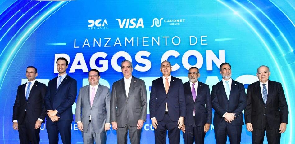 Aduanas habilita pagos con tarjetas y somete su plan de modernización a la prueba de los usuarios