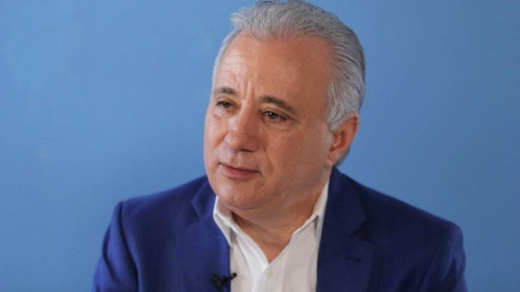 Senador independiente cuestiona reformas pendientes y el costo social de la gestión