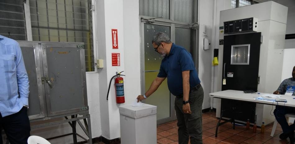 UASD avanza en el conteo parcial de autoridades y mantiene a Asjana al frente de los datos preliminares