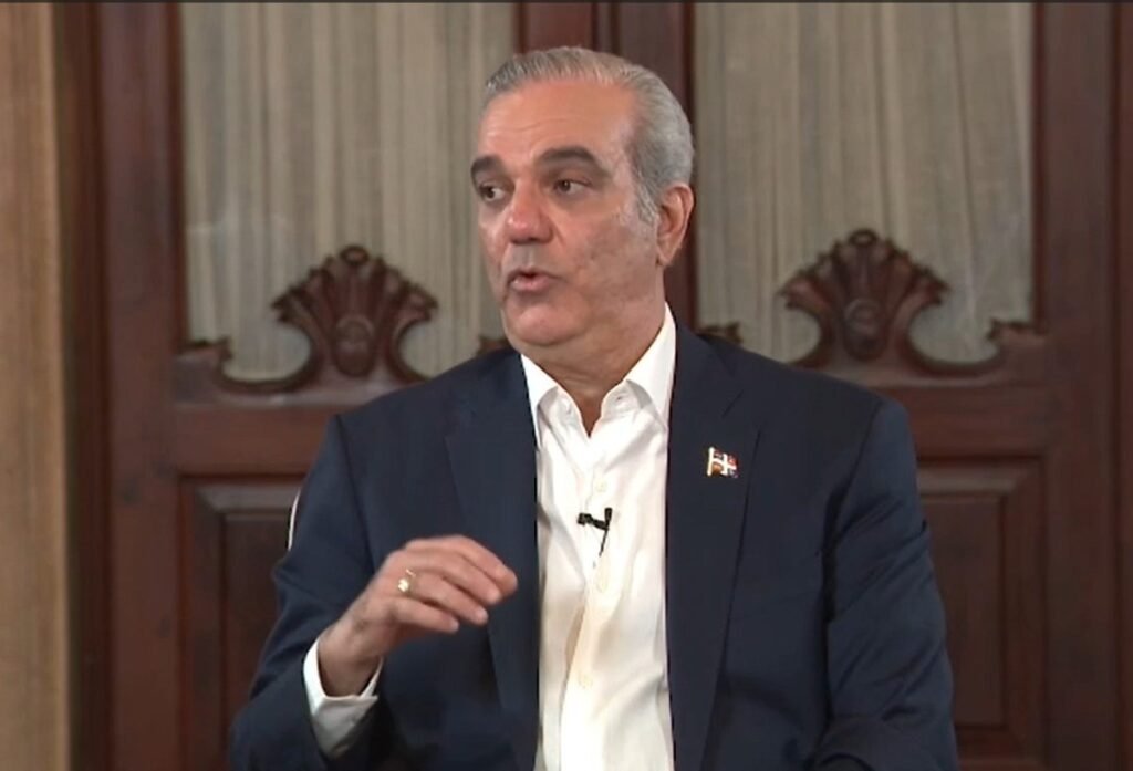 Abinader insiste en que dejará un país mejor y reivindica avances de su gestión