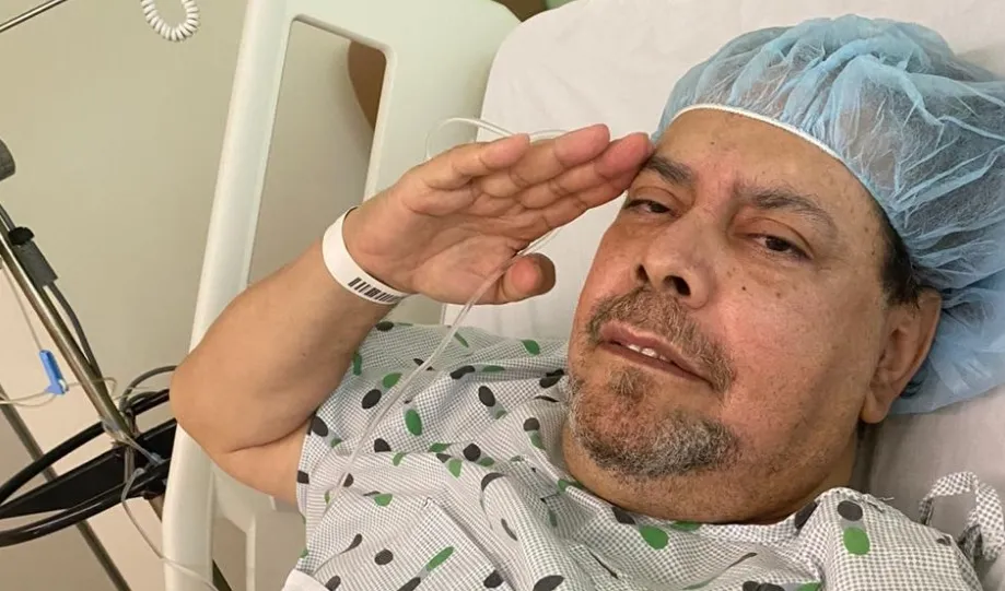 Fernando Villalona evoluciona bien, aunque sigue bajo vigilancia médica