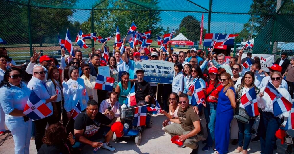 Toronto estrena el Santo Domingo Baseball Diamond tras una década de esfuerzo comunitario