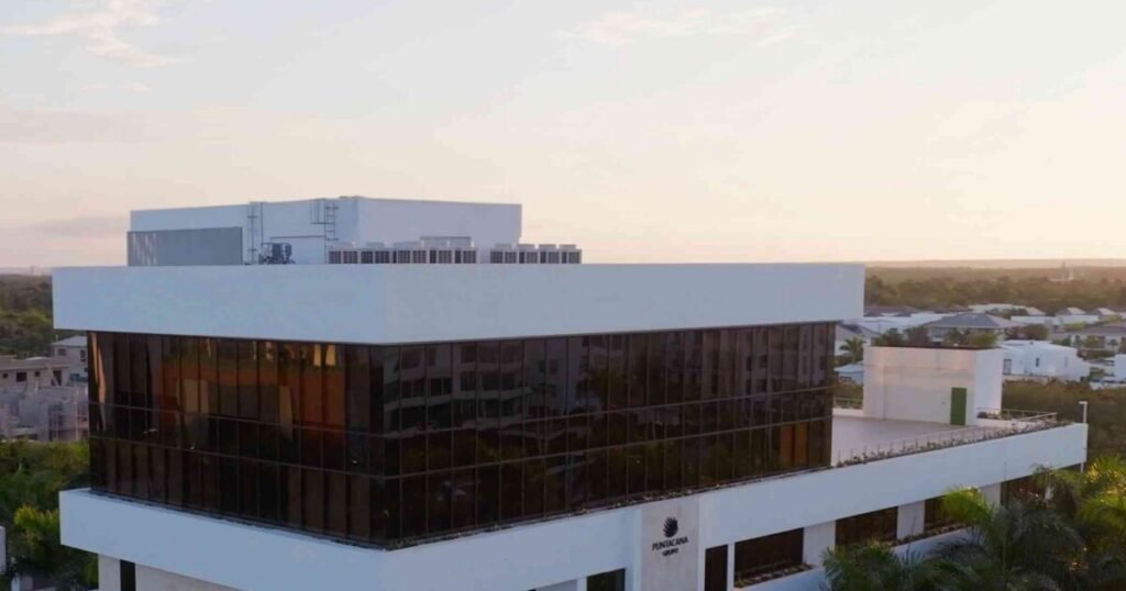 Grupo Puntacana lidera el ranking de Mercado y expone la brecha con la deuda pública en bienestar laboral