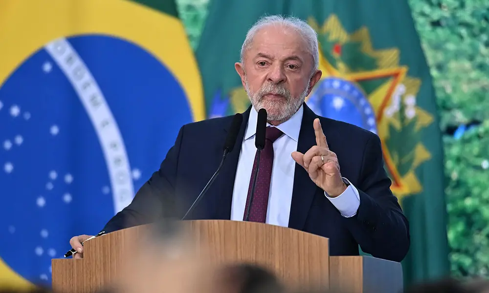 Trump deja en suspenso a Brasil y Lula espera una explicación antes de responder