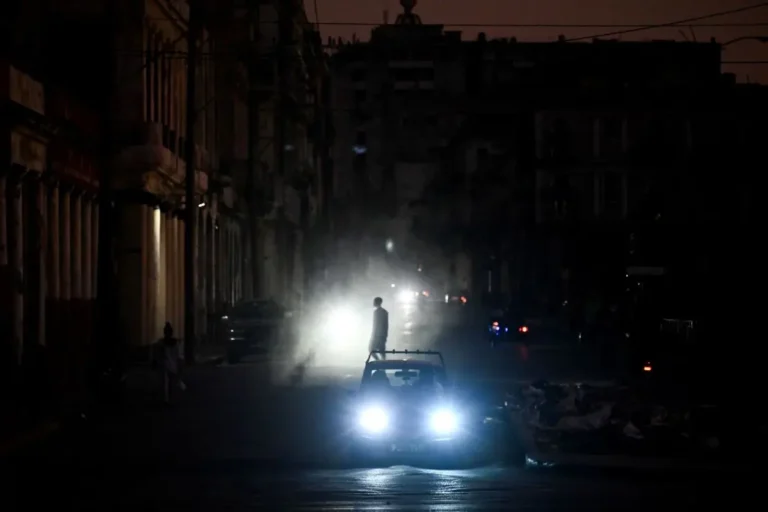 Cuba afronta este sábado cortes eléctricos que dejarán sin servicio al 67 % de la isla