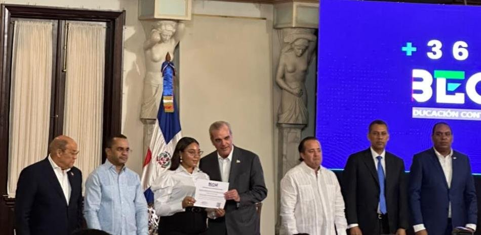 ITLA entrega 36,225 becas y Abinader pone en primer plano la apuesta oficial por la formación tecnológica