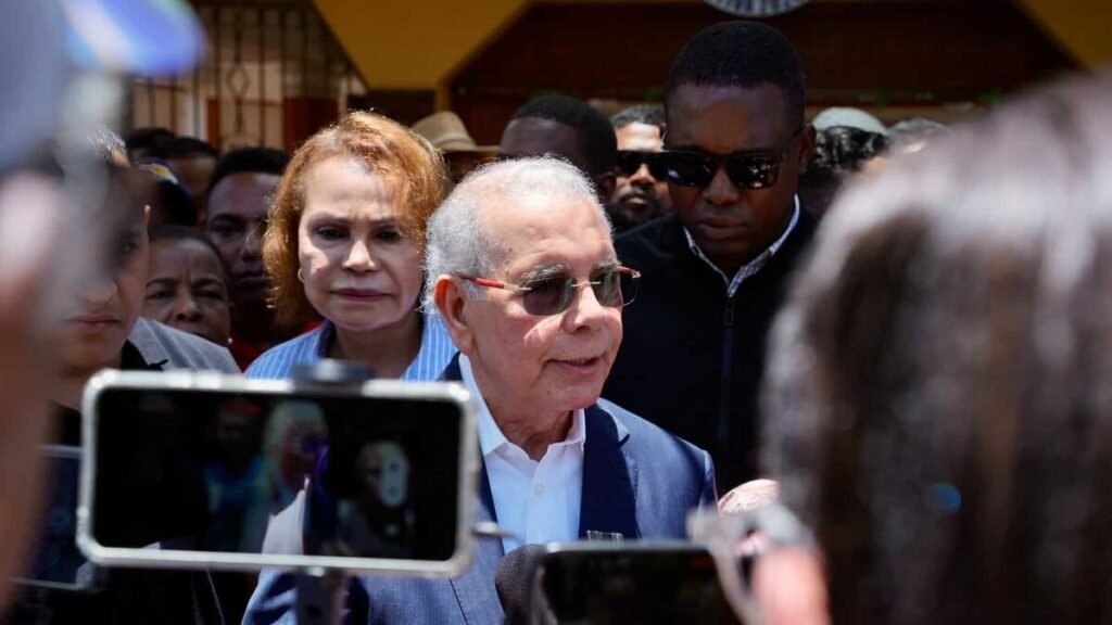 Danilo Medina pone el foco en fallas del sistema ante mortalidad neonatal y reabre presión por explicaciones oficiales