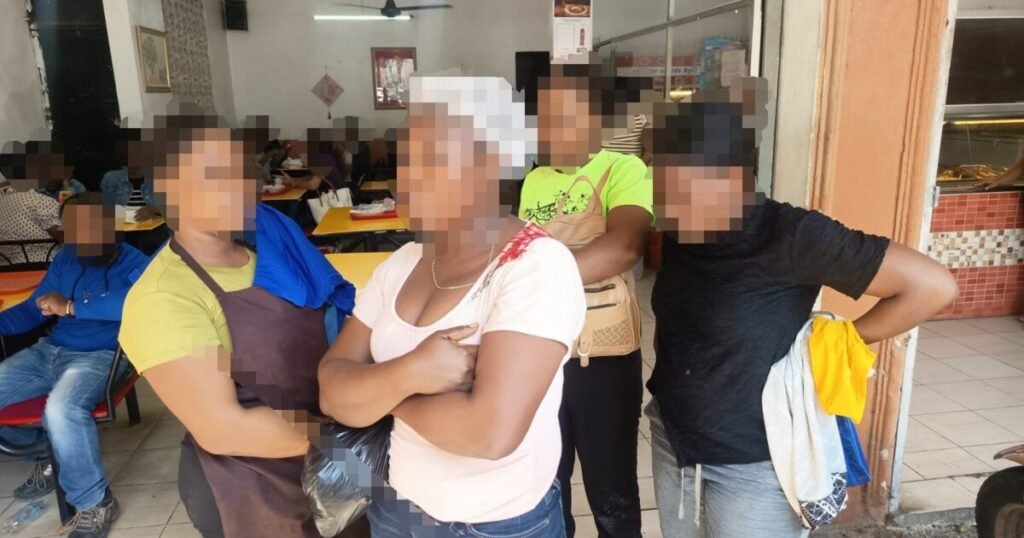 Operativo de Migración en 12 negocios de Santo Domingo expone presión institucional sobre el comercio informal
