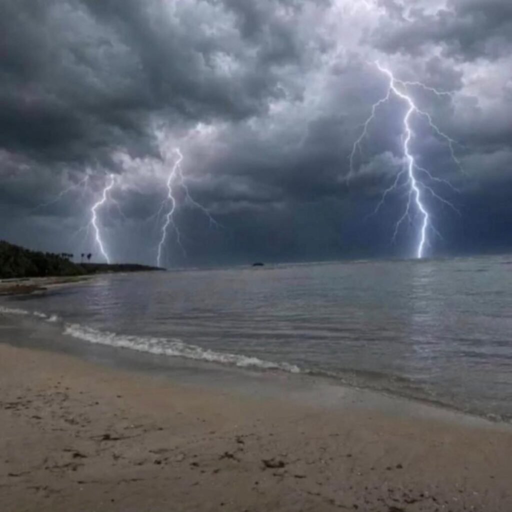 Puerto Plata bajo vigilancia por lluvias e inundaciones ante condiciones inestables