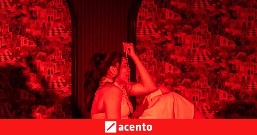 ‘Por los secretos’ llena Microteatro Santo Domingo y deja una lectura incómoda sobre la política del espectáculo