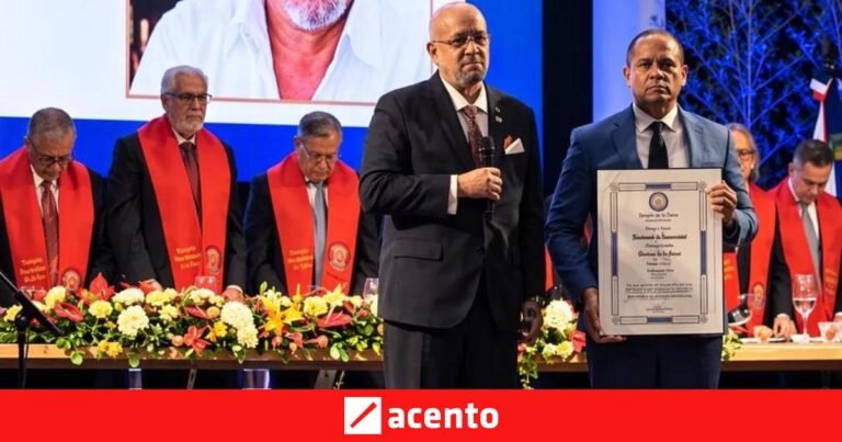 Giovanny Cruz Durán entra al Pabellón de la Fama de Espaillat en un acto de amplio protocolo en Moca