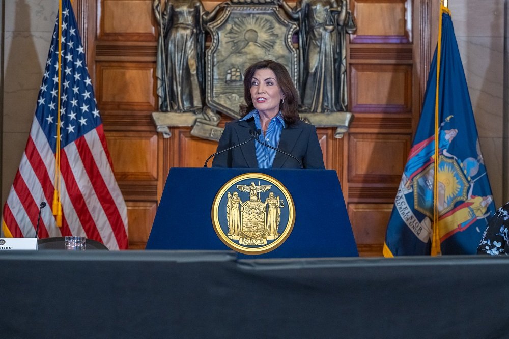Hochul aparta al fiscal del condado y pone a Letitia James al frente de la pesquisa de Cornell
