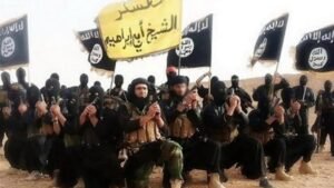 Irak condena a seis franceses a cadena perpetua por Estado Islámico y vuelve a mirar a los combatientes detenidos