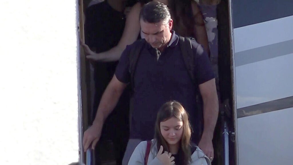 Bolsonaro llega a Florida tras dejar Brasil pese a la orden judicial de entregar sus pasaportes