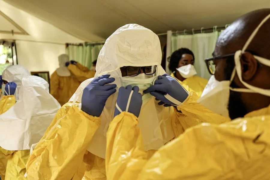 Kenia confirma cuatro casos más de ébola y ya suma siete contagios